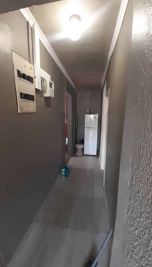 5 Bedroom Property for Sale in Lourierpark Free State